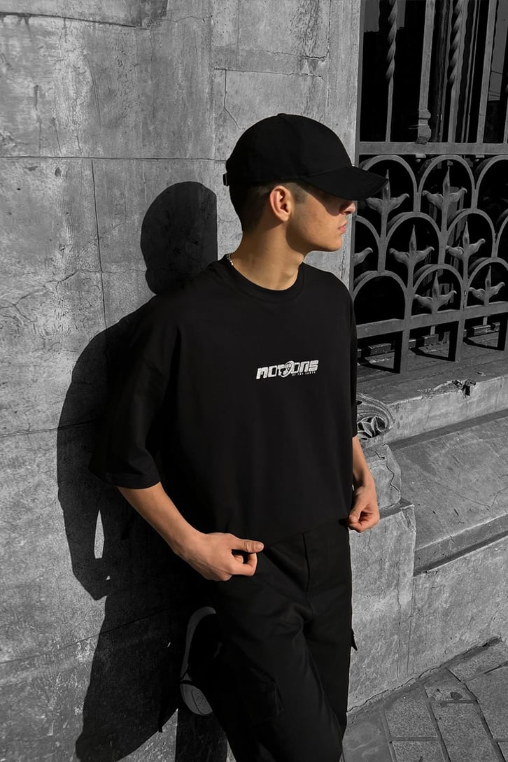 Motion Baskılı Siyah Oversize Tshirt
