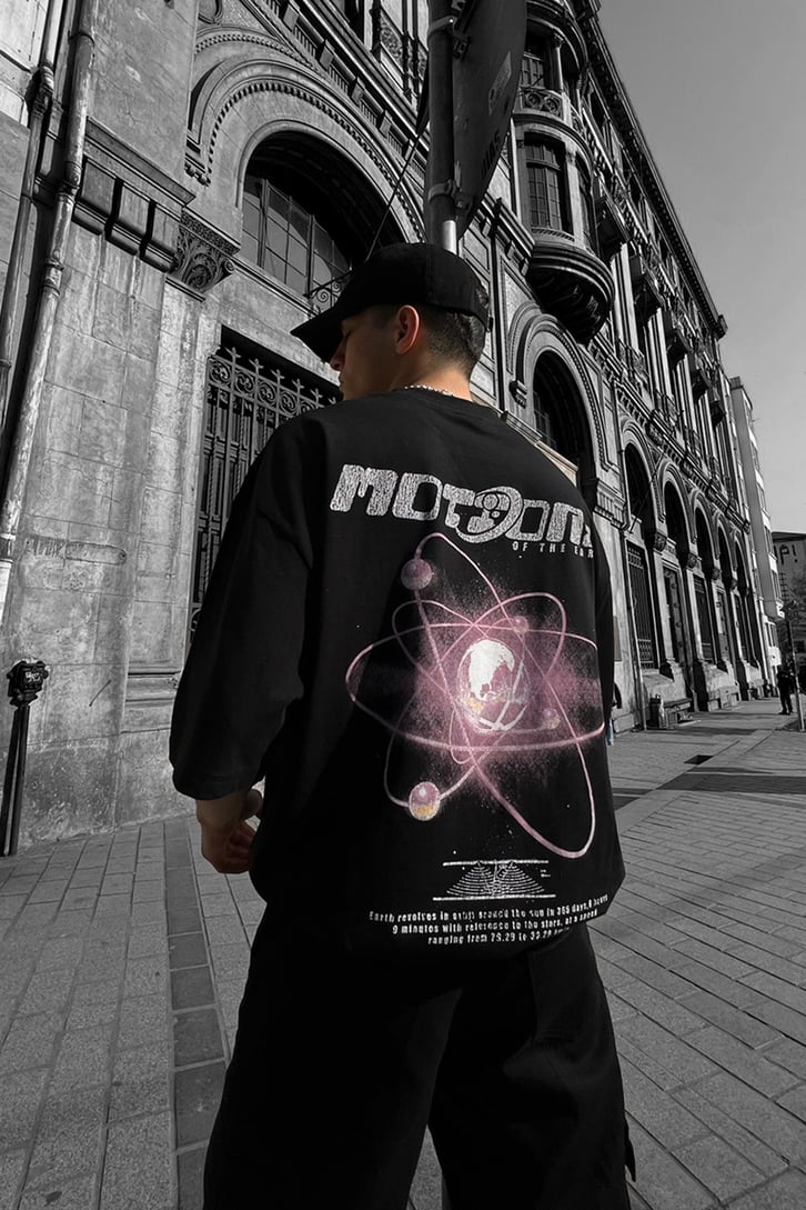 Motion Baskılı Siyah Oversize Tshirt