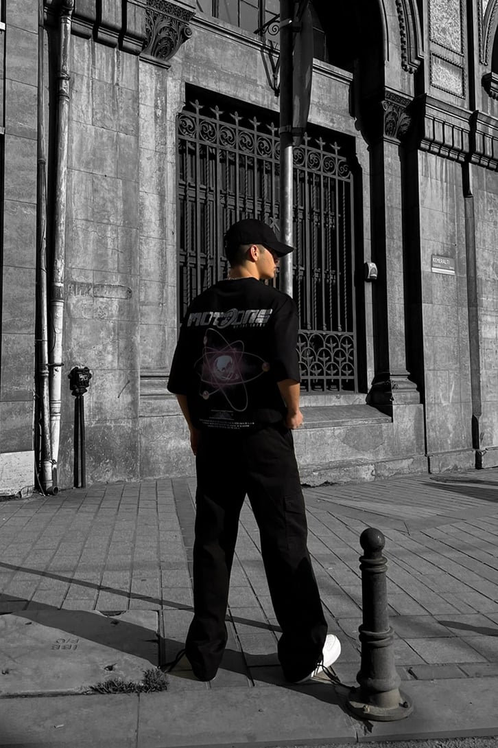 Motion Baskılı Siyah Oversize Tshirt