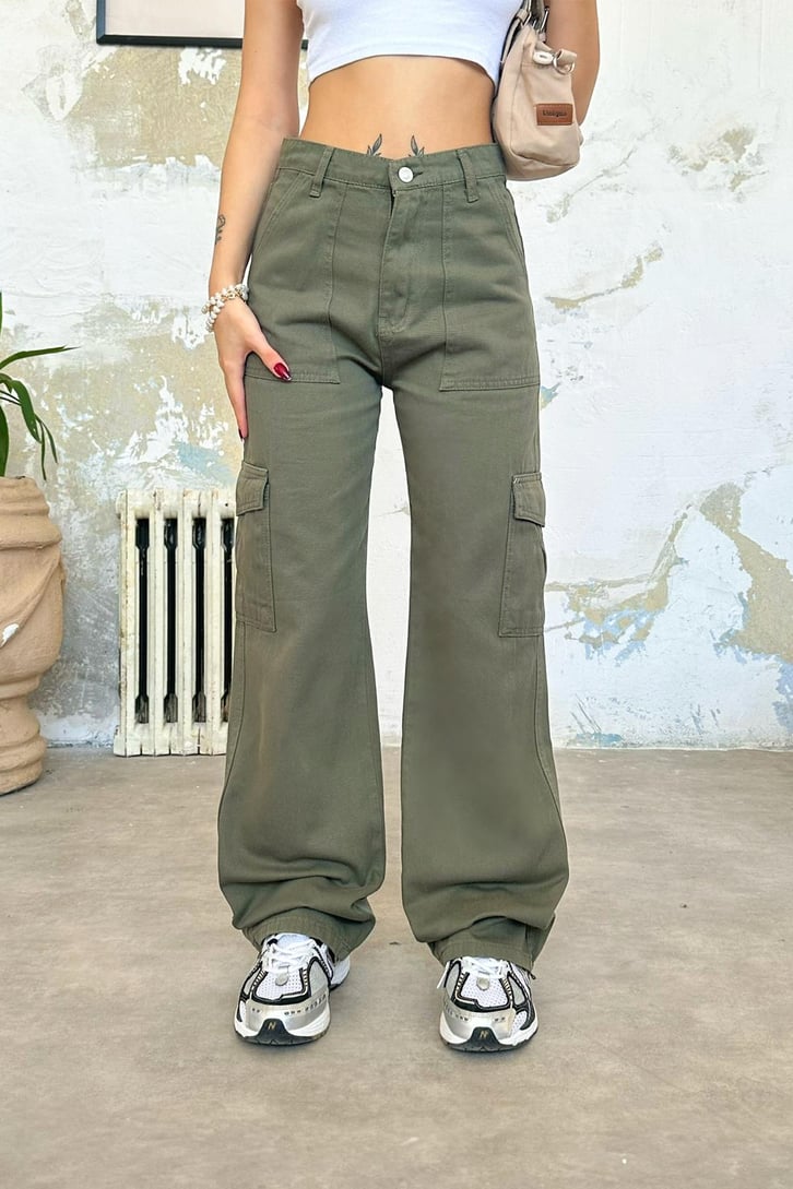 Multi Pocket Baggy Jean