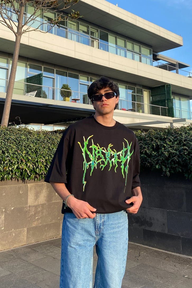 Multiple Motto Baskılı Siyah Oversize Tshirt