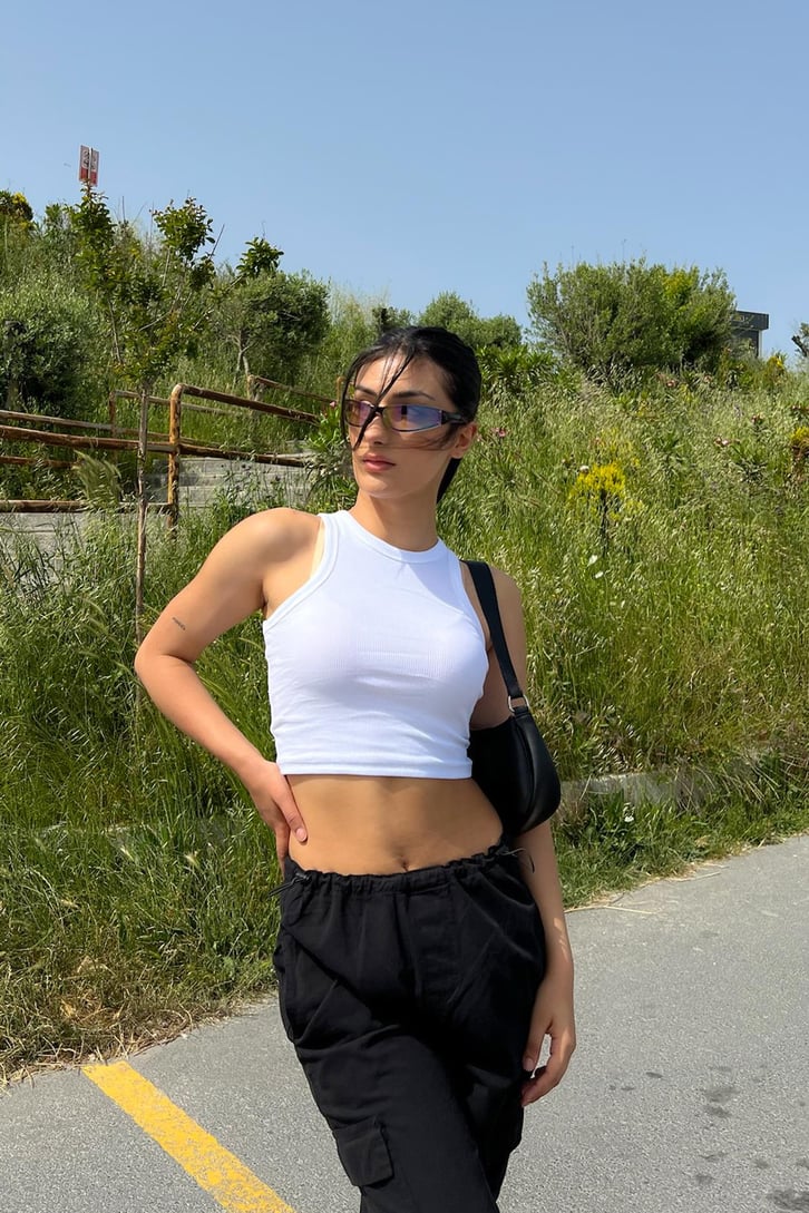 Must Have Basic Crop