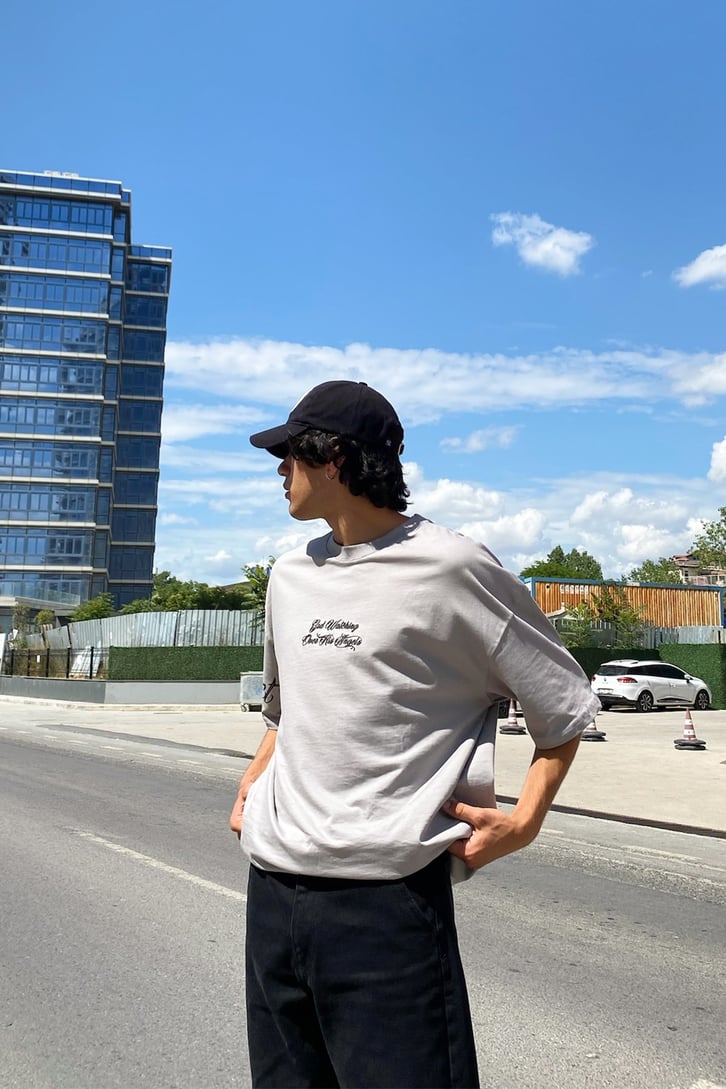 Mythological God Sırt Baskılı Gri Oversize Tshirt