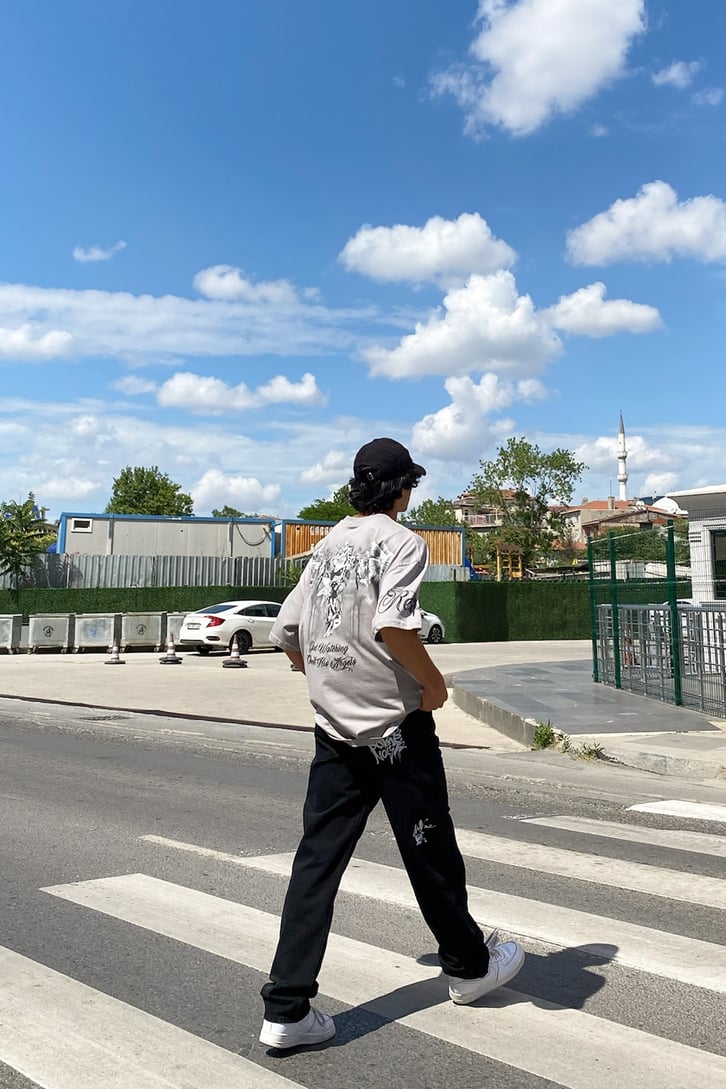 Mythological God Sırt Baskılı Gri Oversize Tshirt