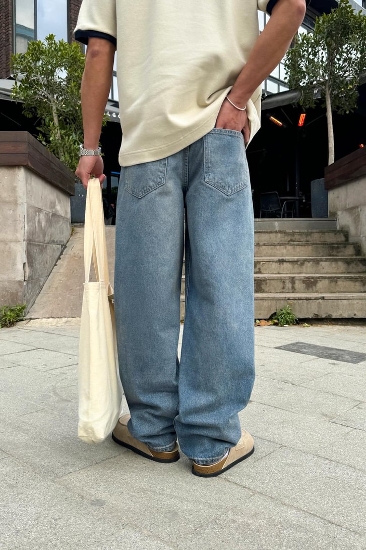Nakış Detay Regular Jean