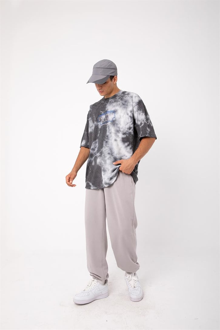 Nakış Detaylı Batik Desen Oversize Tişört