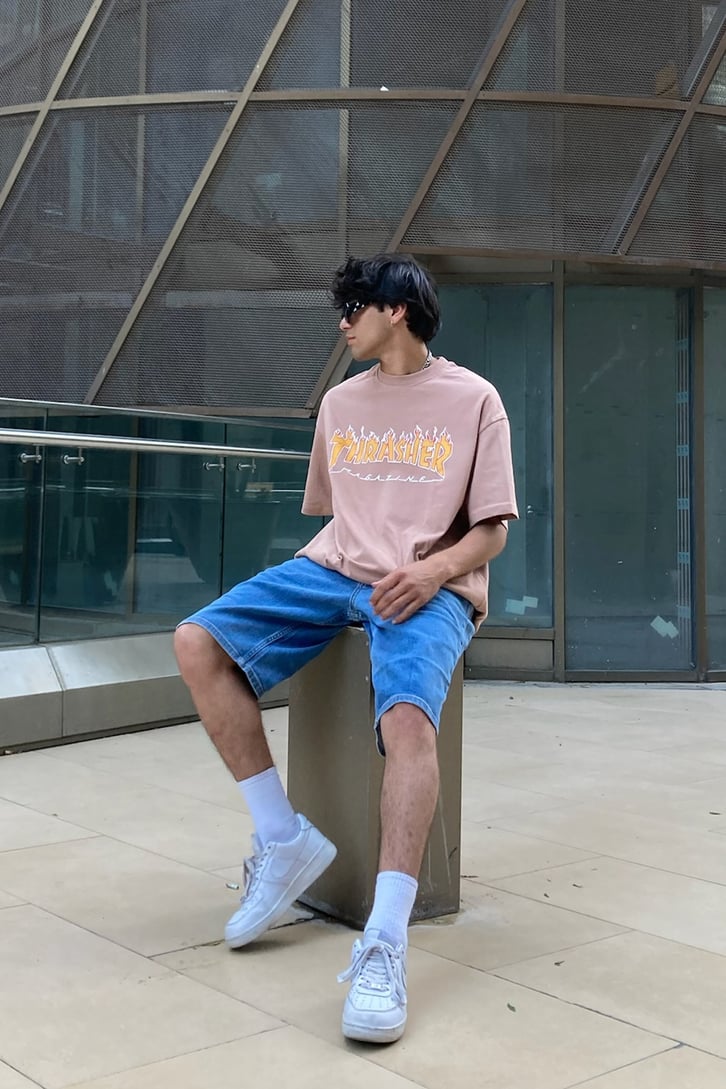 Nakış Detaylı Koyu Mavi Relaxed Kot Şort