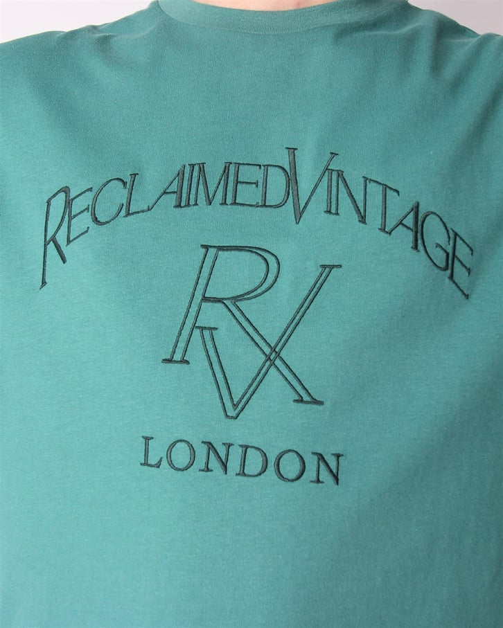 NAKIŞ İŞLEMELİ OVERSIZE TSHIRT