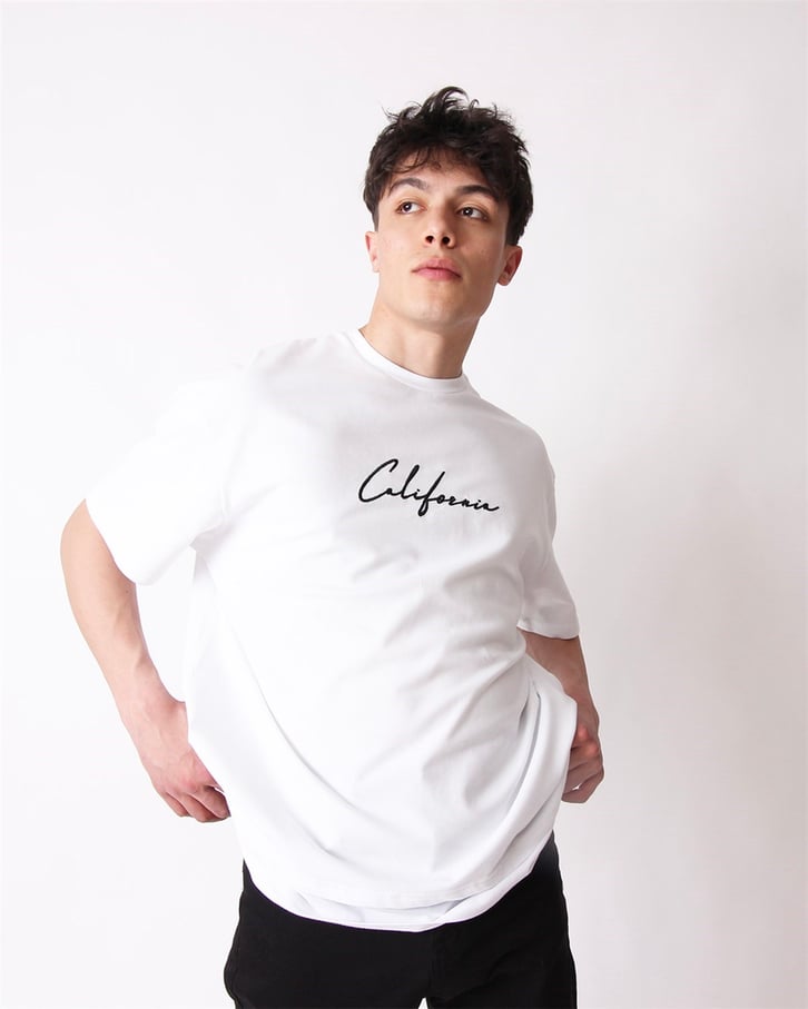 NAKIŞ İŞLEMELİ PİKE KUMAŞ OVERSIZE TSHIRT