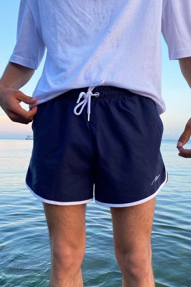 Nakışlı Lacivert Deniz Şortu