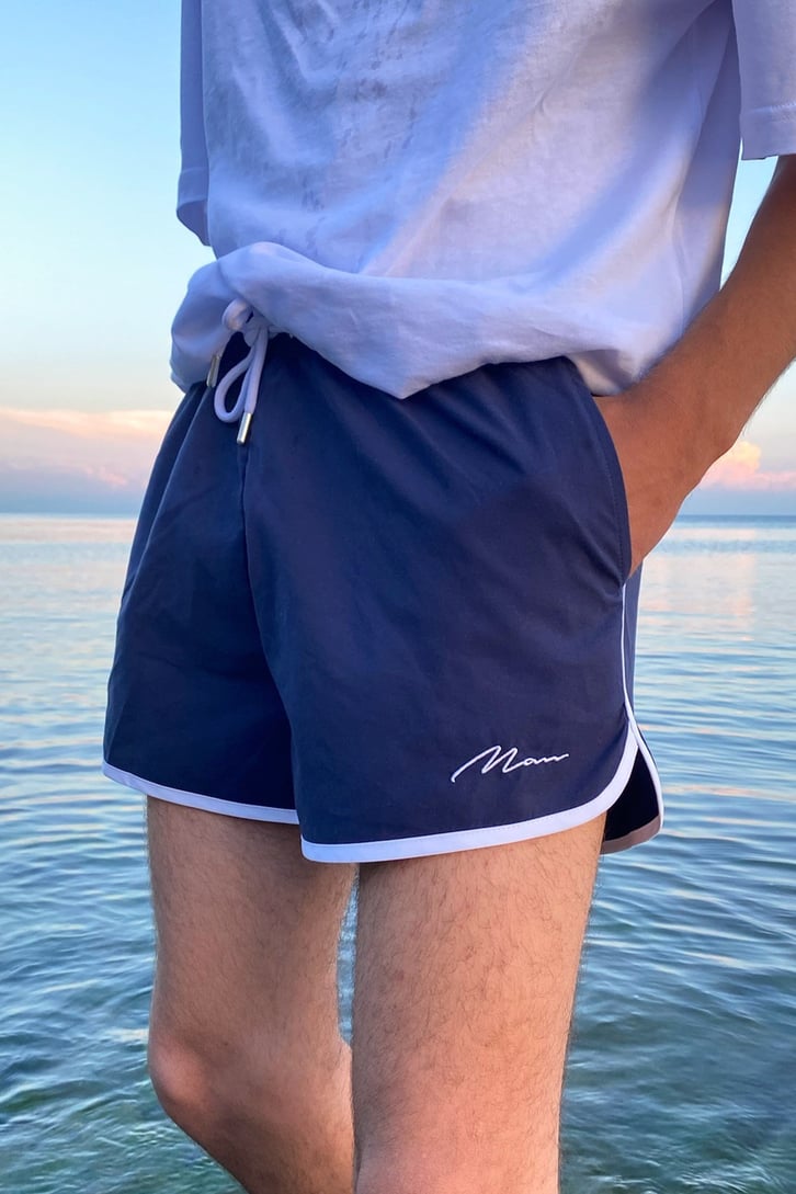 Nakışlı Lacivert Deniz Şortu