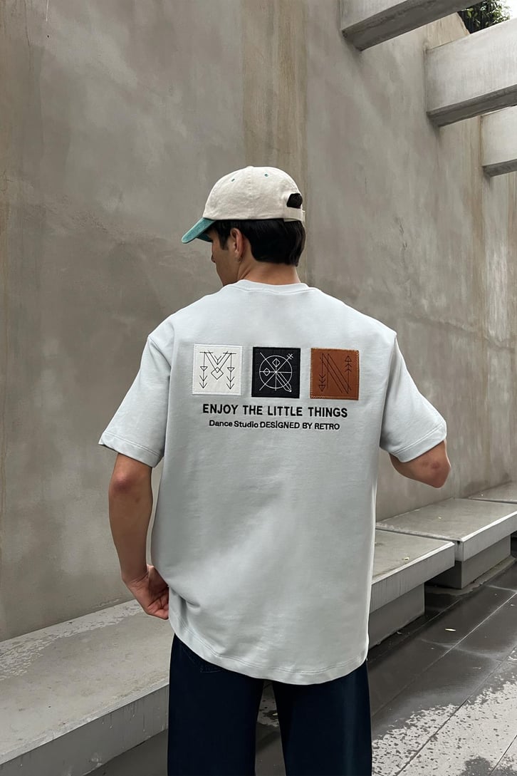 NAN Nakışlı Buz Gri Oversize Tişört