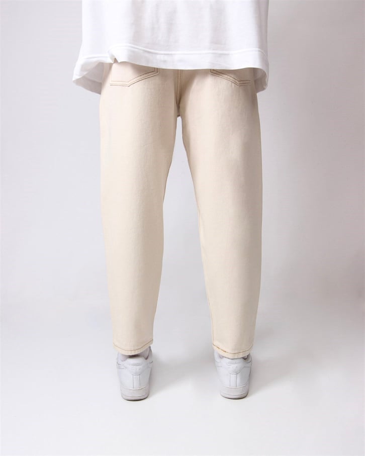 NATURAL FABRIC SPECIAL PRODUCTION MOM JEAN