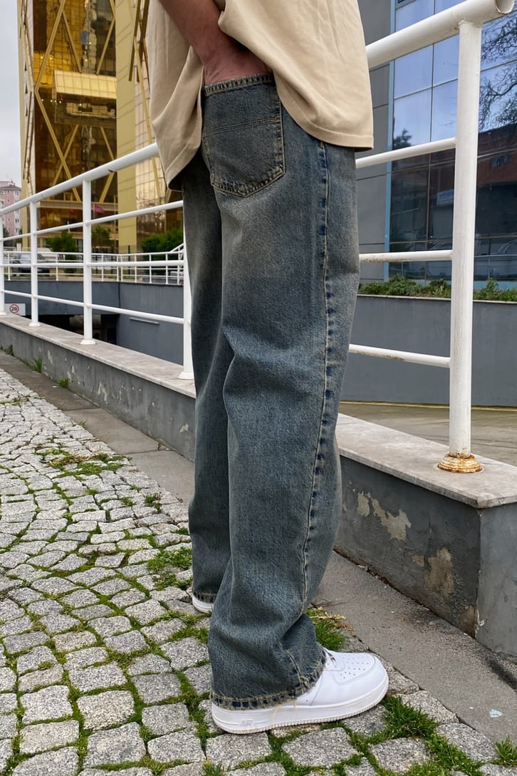 Navy Blue Kum Taşlamalı Baggy Jean
