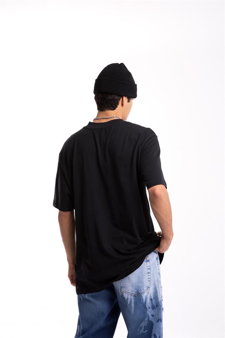 Nebula Baskılı Siyah Tshirt