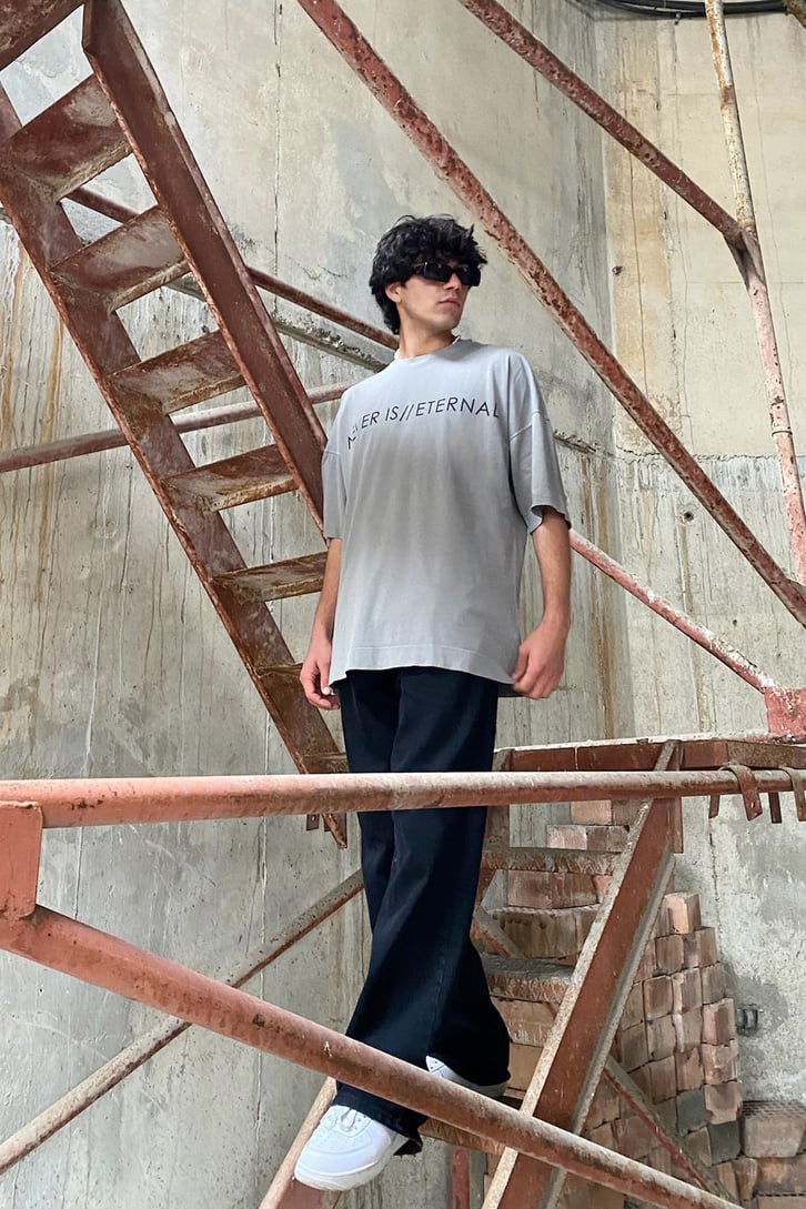 Never Is Eternal Baskılı Oversize Tshirt