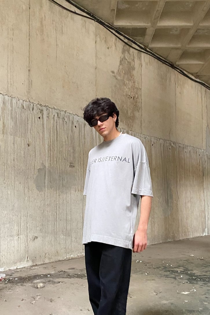 Never Is Eternal Baskılı Oversize Tshirt