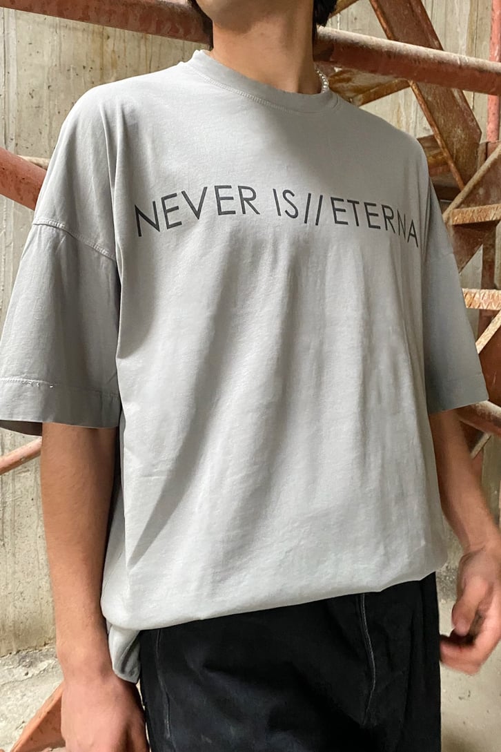 Never Is Eternal Baskılı Oversize Tshirt