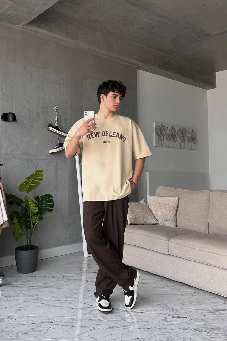 New Orleans Baskılı Bej Oversize Tişört