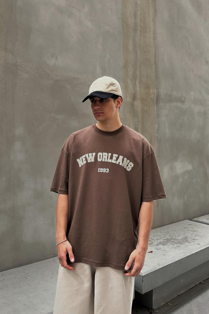 New Orleans Baskılı Kahverengi Oversize Tişört