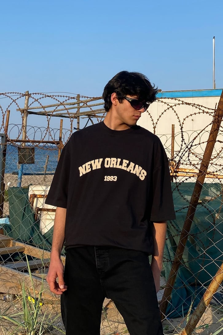 New Orleans Baskılı Siyah Oversize Tshirt