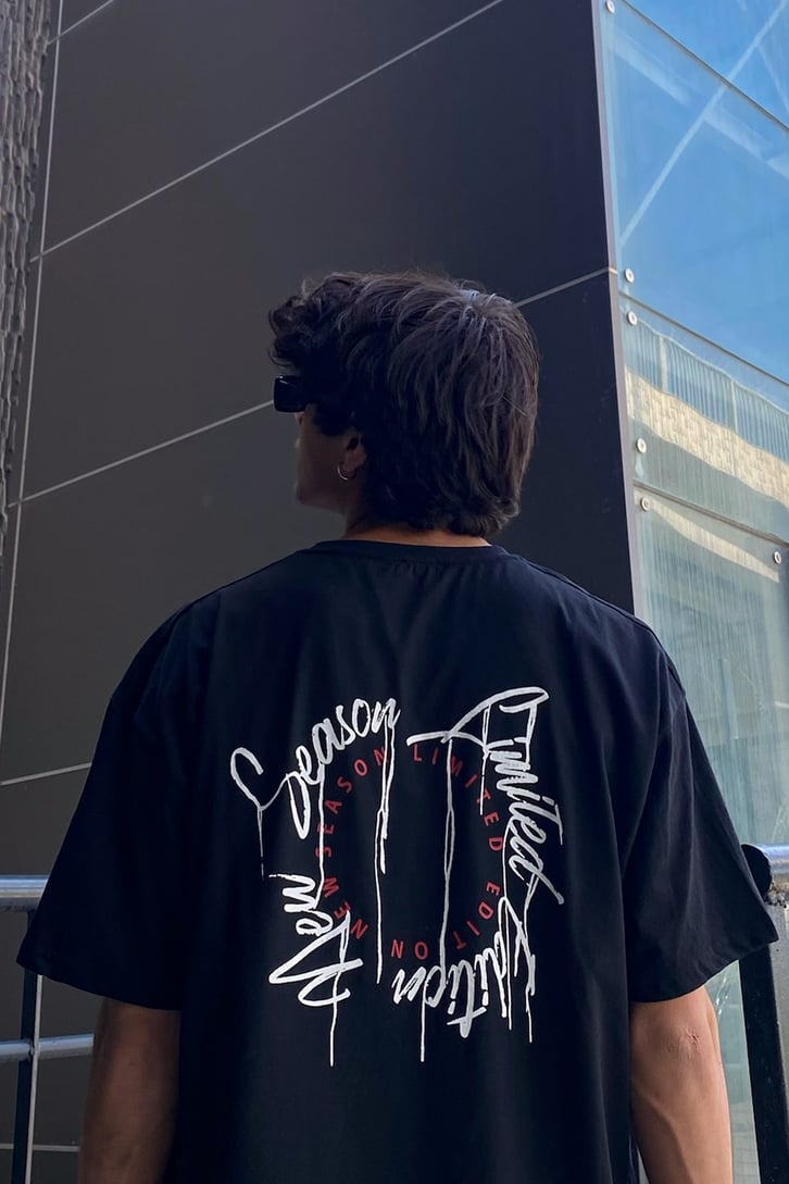 New Season Baskılı Siyah Oversize Tshirt