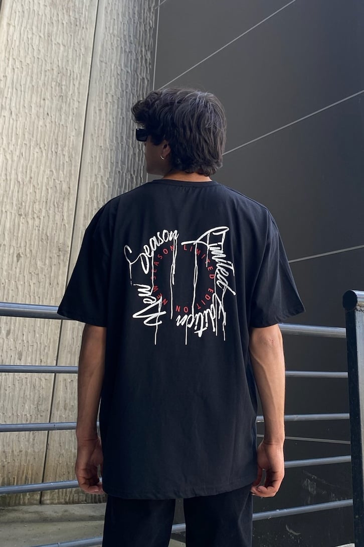 New Season Baskılı Siyah Oversize Tshirt