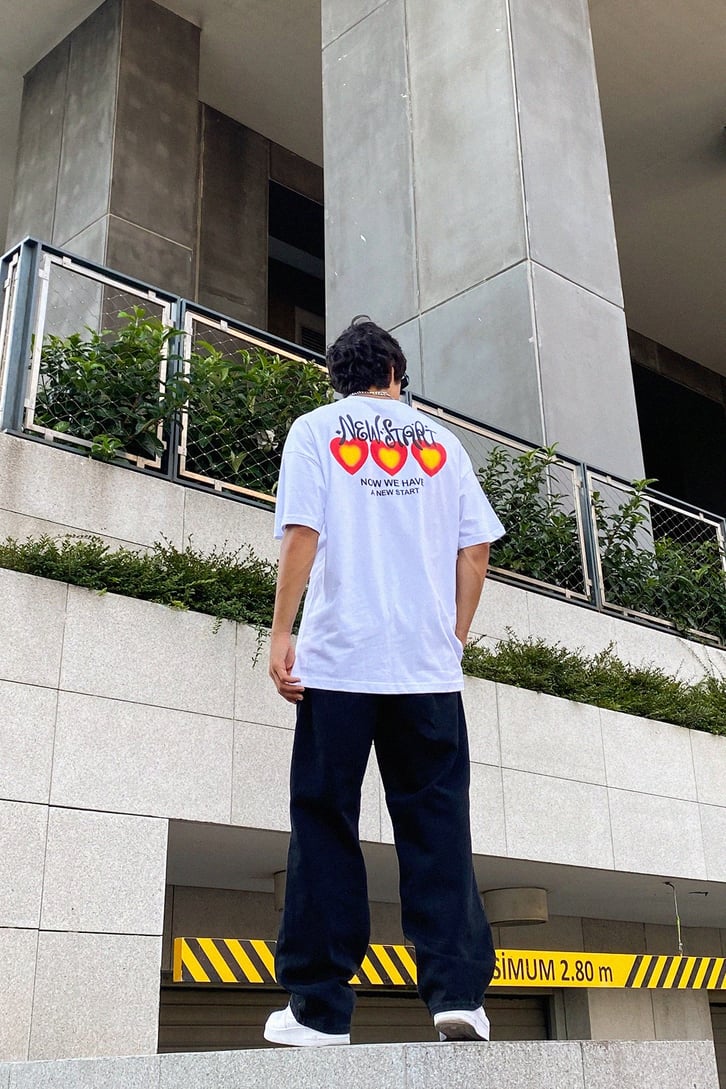 New Start Heart Baskılı Beyaz Oversize Tshirt