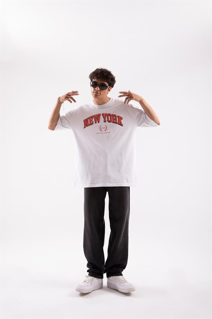 New York Baskılı Beyaz Oversize Tshırt