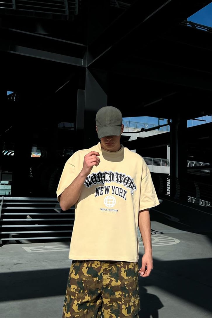 New York Worldwide Bej Oversize Tişört