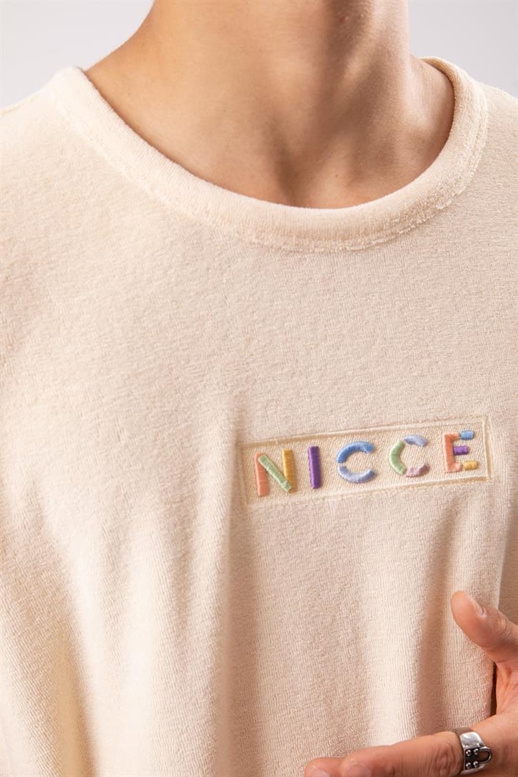 Nıcce Nakışlı Krem Oversize Tişört