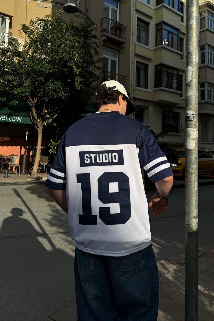 Nineteen Studio V Yaka Forma