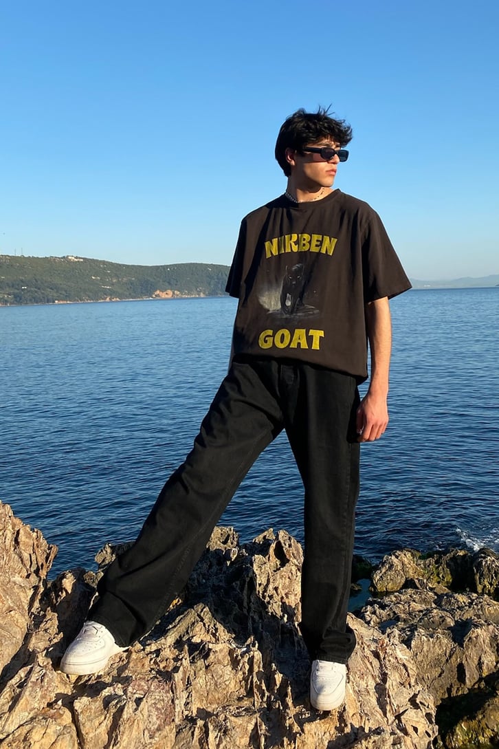 Nirben Goat Baskılı Siyah Oversize Tshirt
