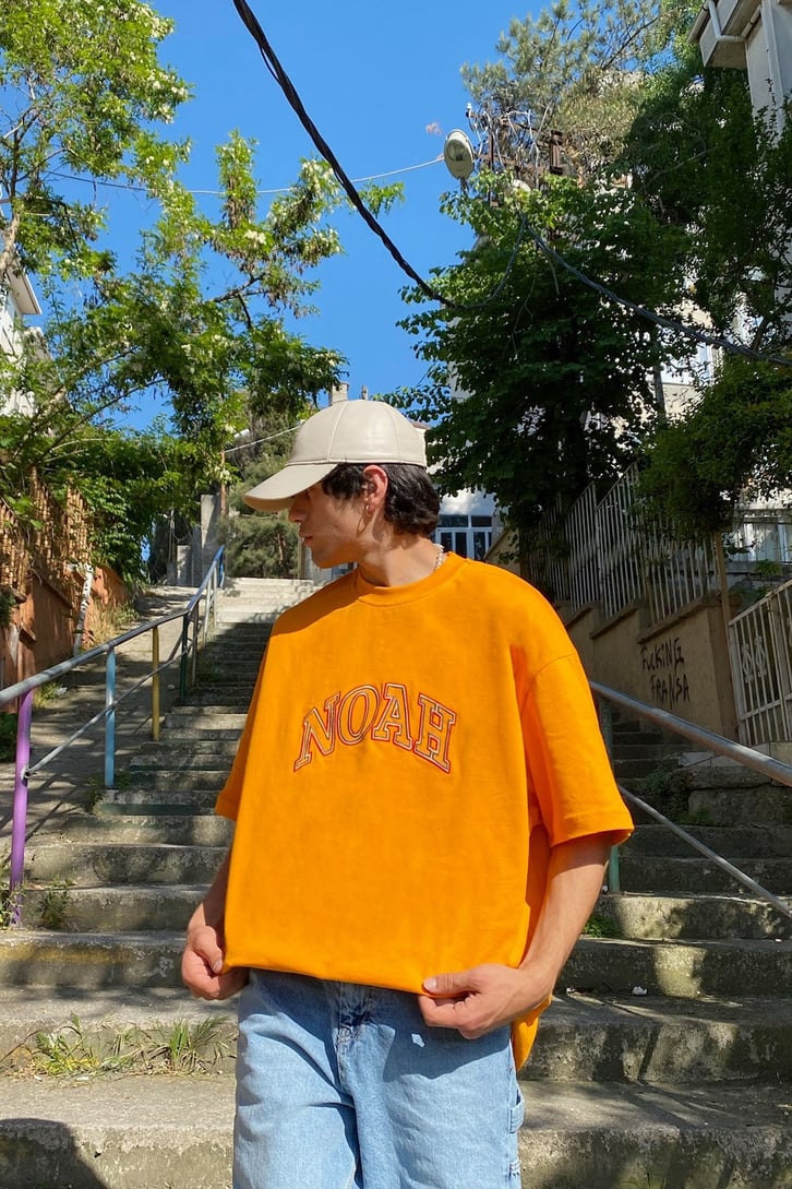 Noah Nakışlı Hardal Oversize Tshirt
