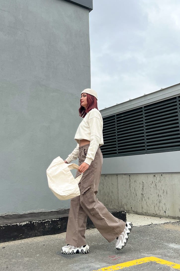 NY Nakışlı Taş Rengi Oversize Sweatshirt