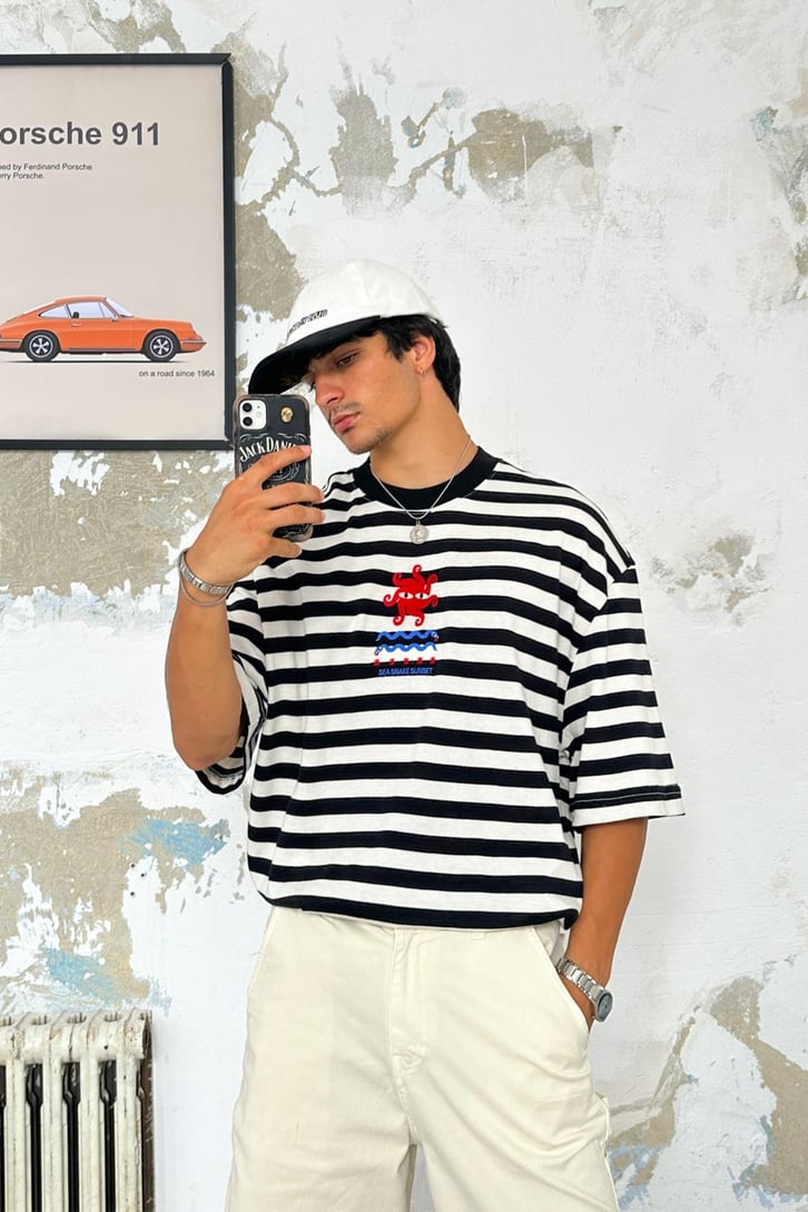 Octopus Nakışlı Oversize Tişört