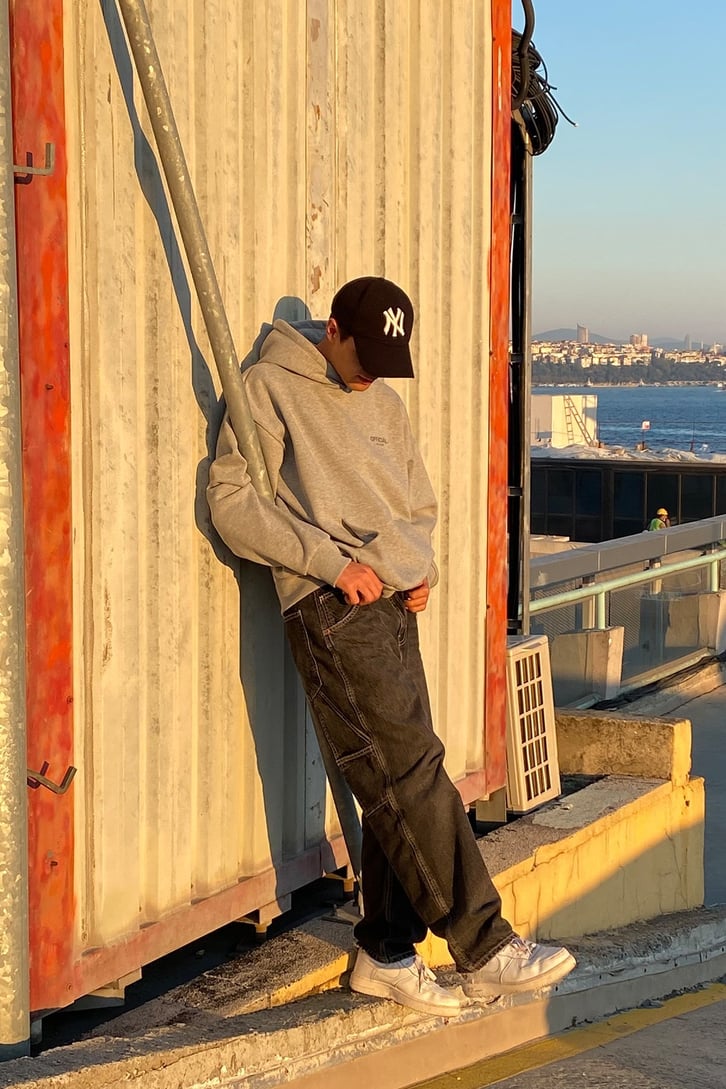 OFCL BASKILI OVERSIZE HOODIE