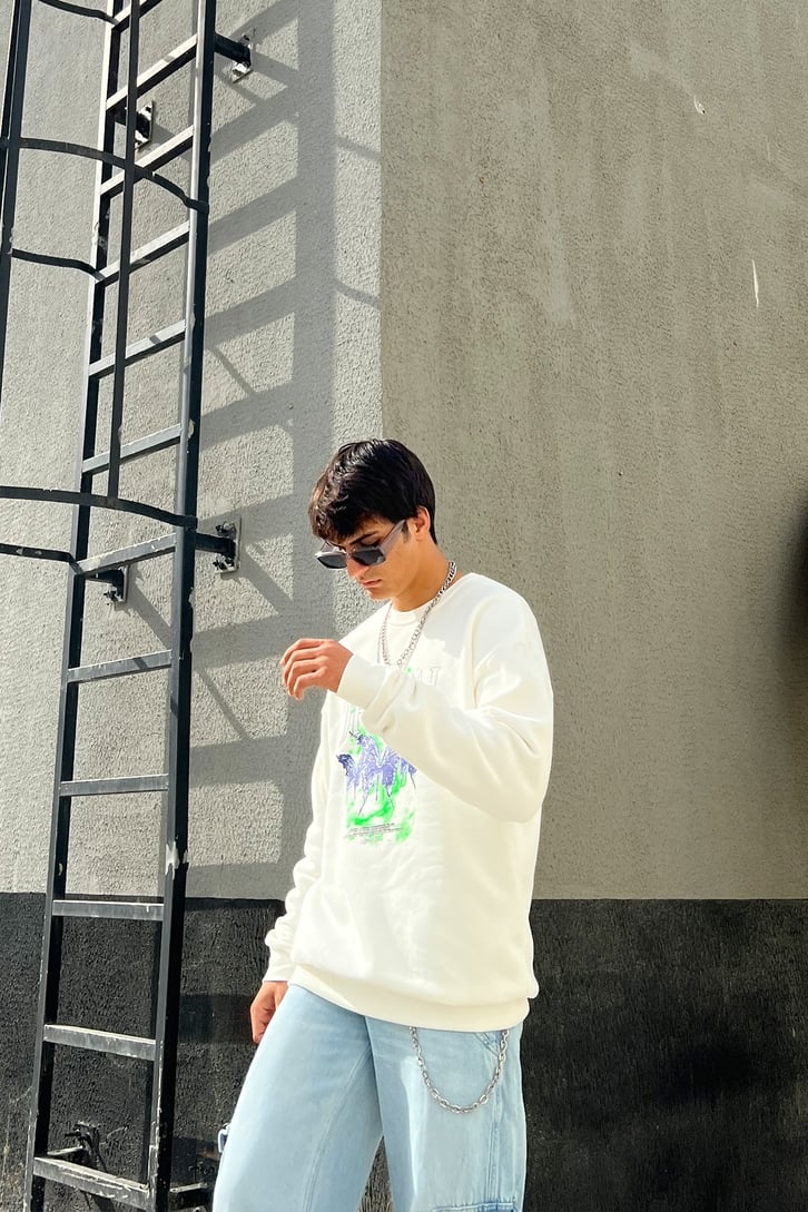 Ofcl Butterfly Baskılı Ekru Oversize Sweatshirt