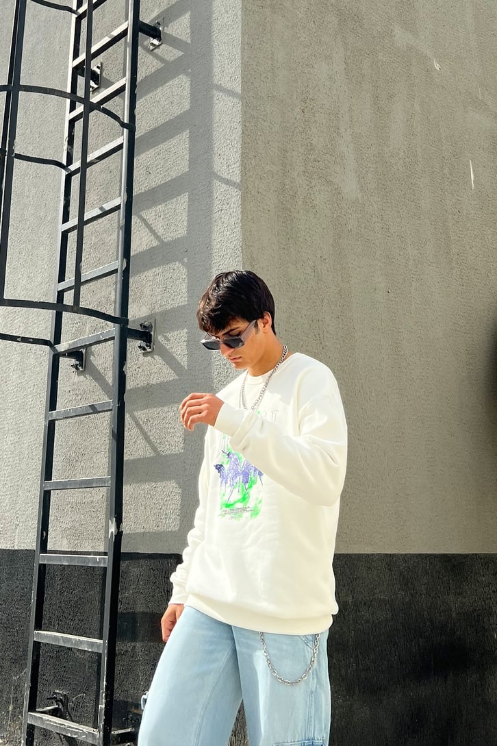 Ofcl Butterfly Baskılı Ekru Oversize Sweatshirt