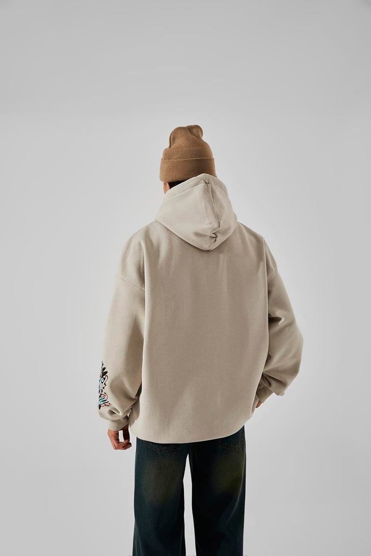 Ofcl Kol Baskılı Krem Oversize Sweatshirt