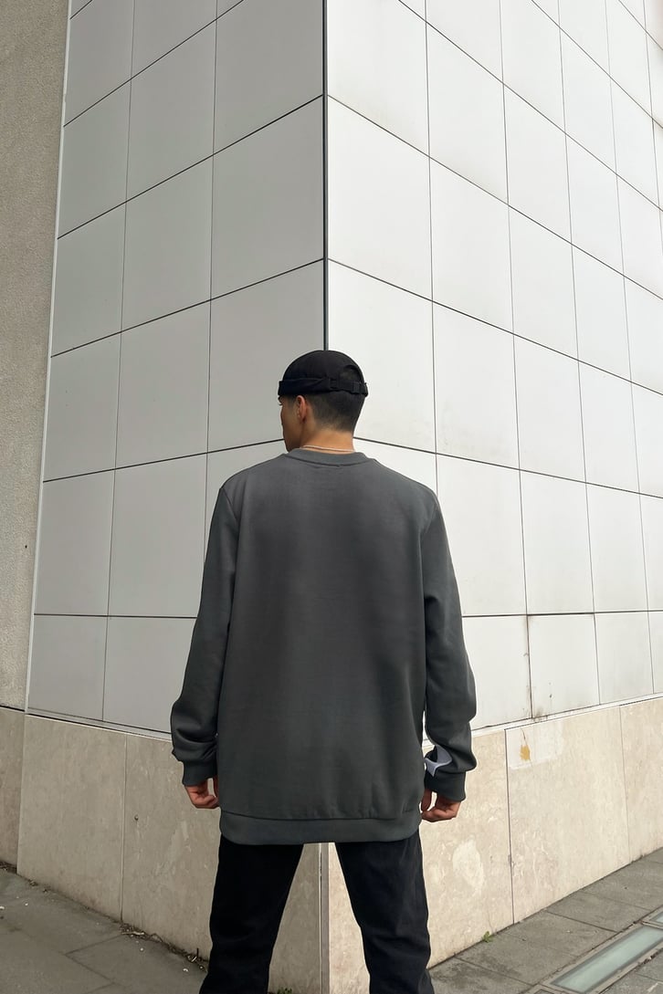 OFCL Nakışlı Koyu Gri Oversize Sweatshirt
