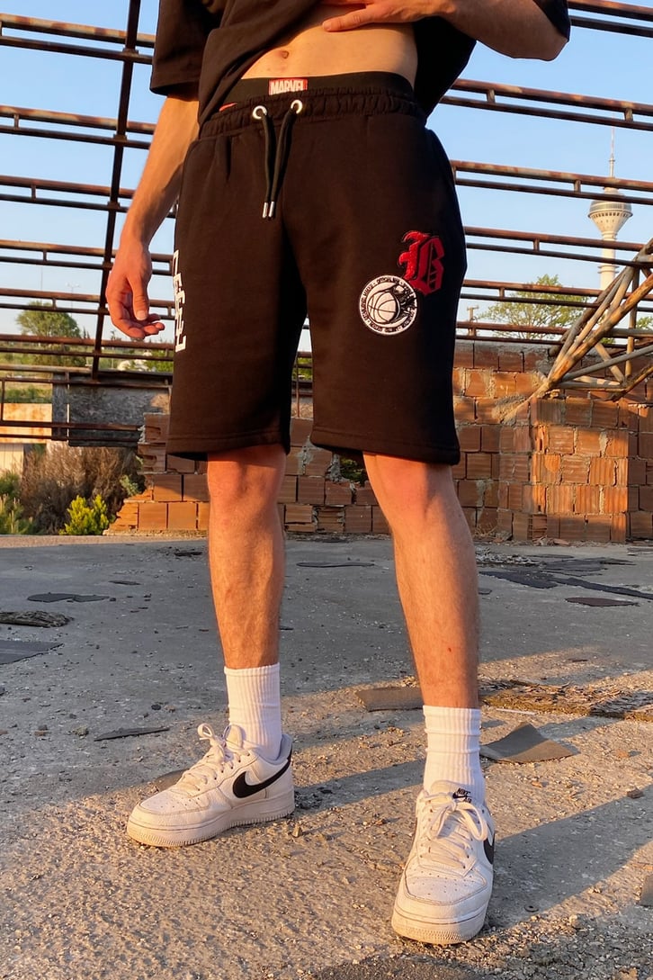 OFCL Patch Detay Siyah Şort