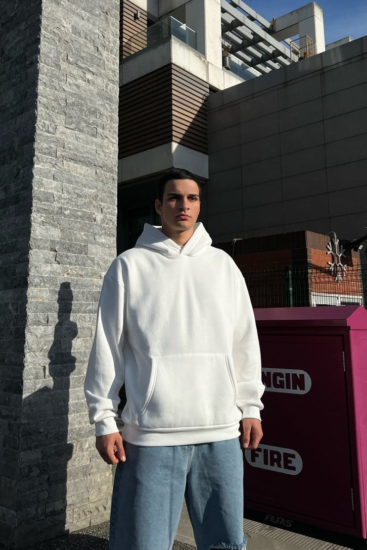 Ofcl World Sırt Baskılı Beyaz Oversize Hoodie