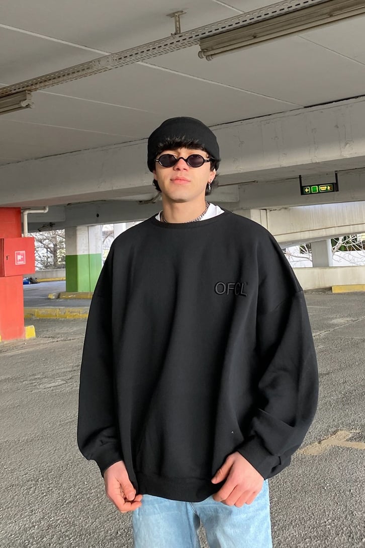 OFCL. Chest Logo Oversize Siyah Sweatshirt