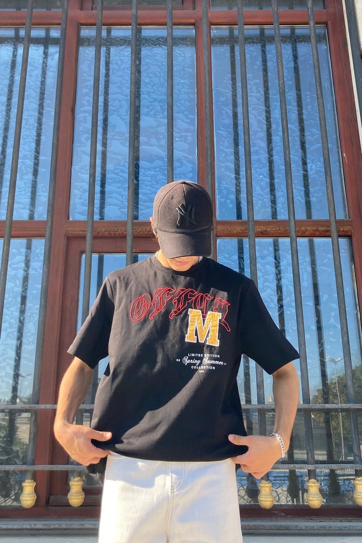 OFCLMN Oversize Nakış Detay Tshirt