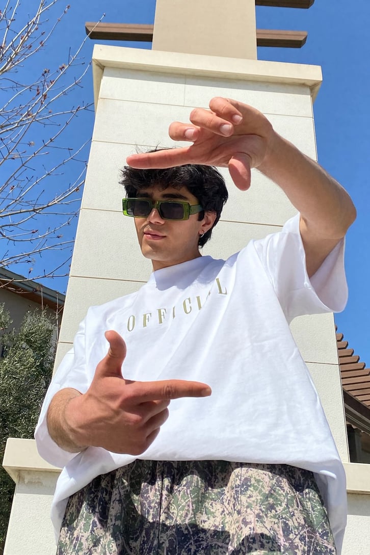 Official Nakışlı Beyaz Oversize Tshirt