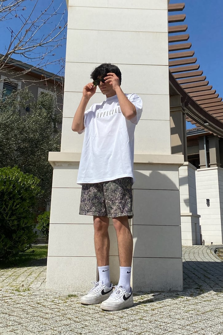 Official Nakışlı Beyaz Oversize Tshirt