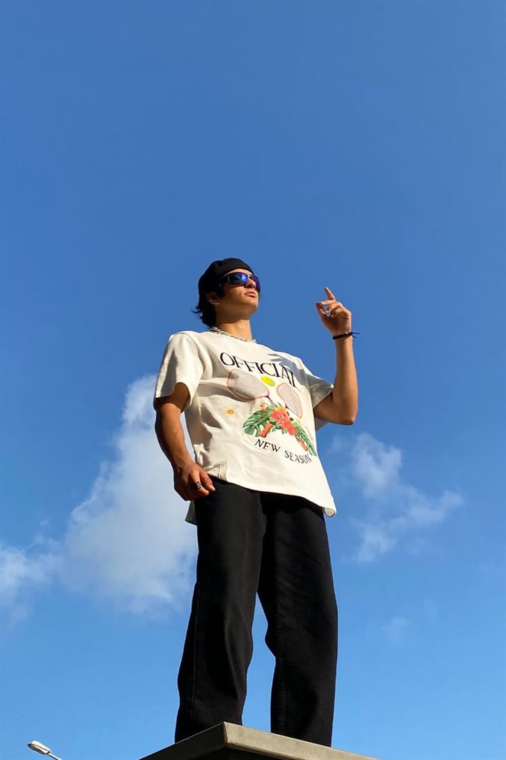 Official Nakışlı Ekru Oversize Tişört