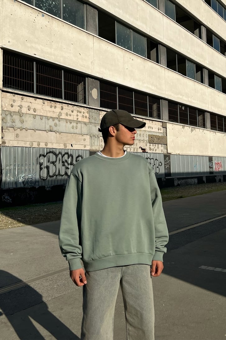 Omuz Vatkalı Basic Yeşil Sweatshirt
