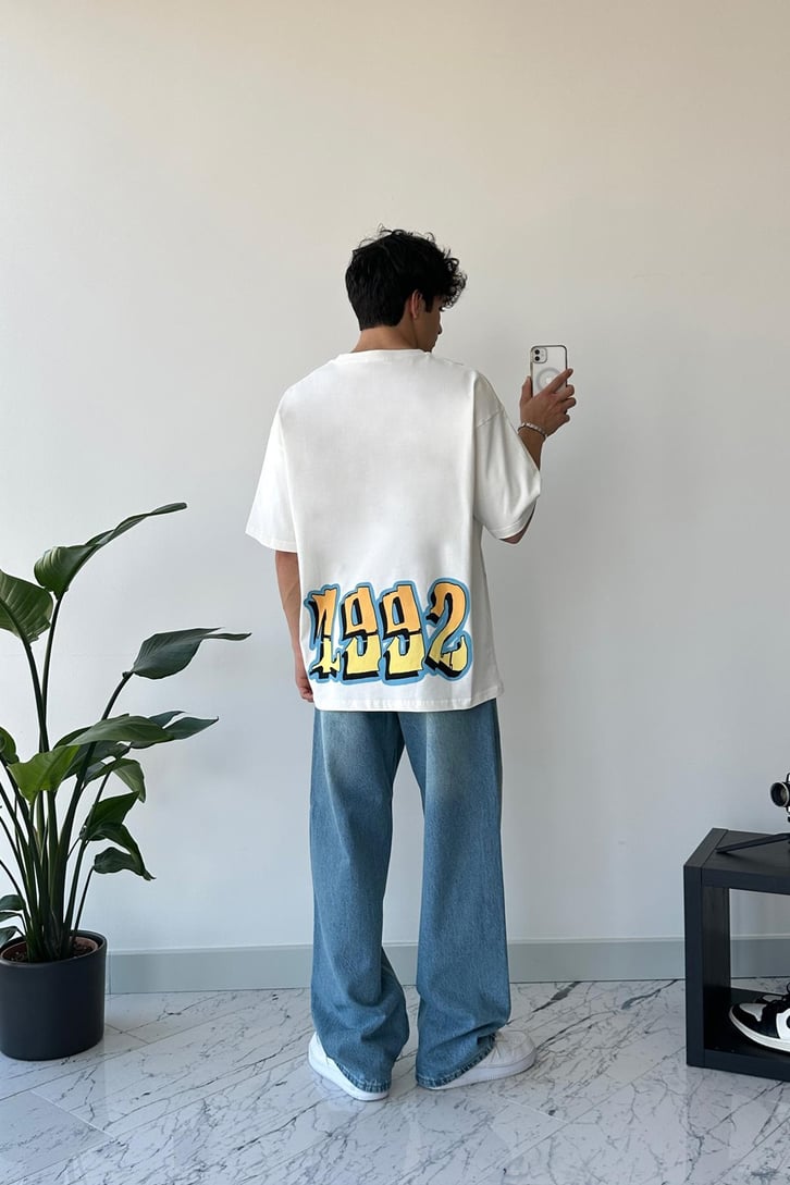Ön Baskılı Ekru Oversize Tişört